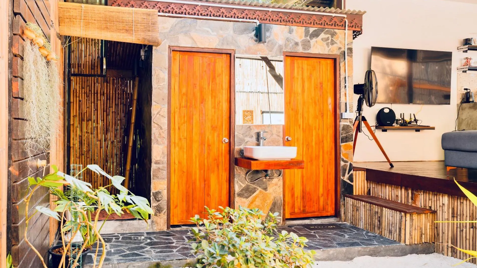 Natures Edge Beachfront Luxury Glamping Tau-sziget Luxussátor