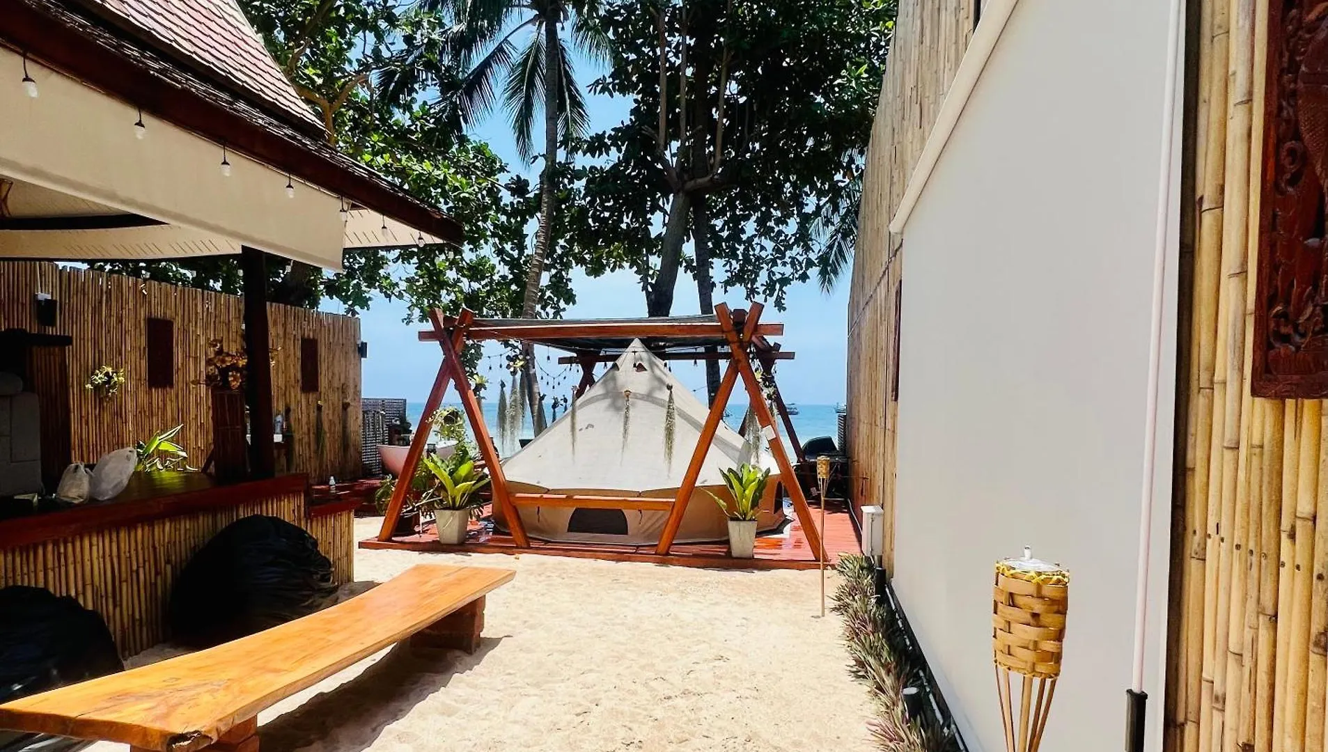 Natures Edge Beachfront Luxury Glamping Tau-sziget 0*,  Thaiföld